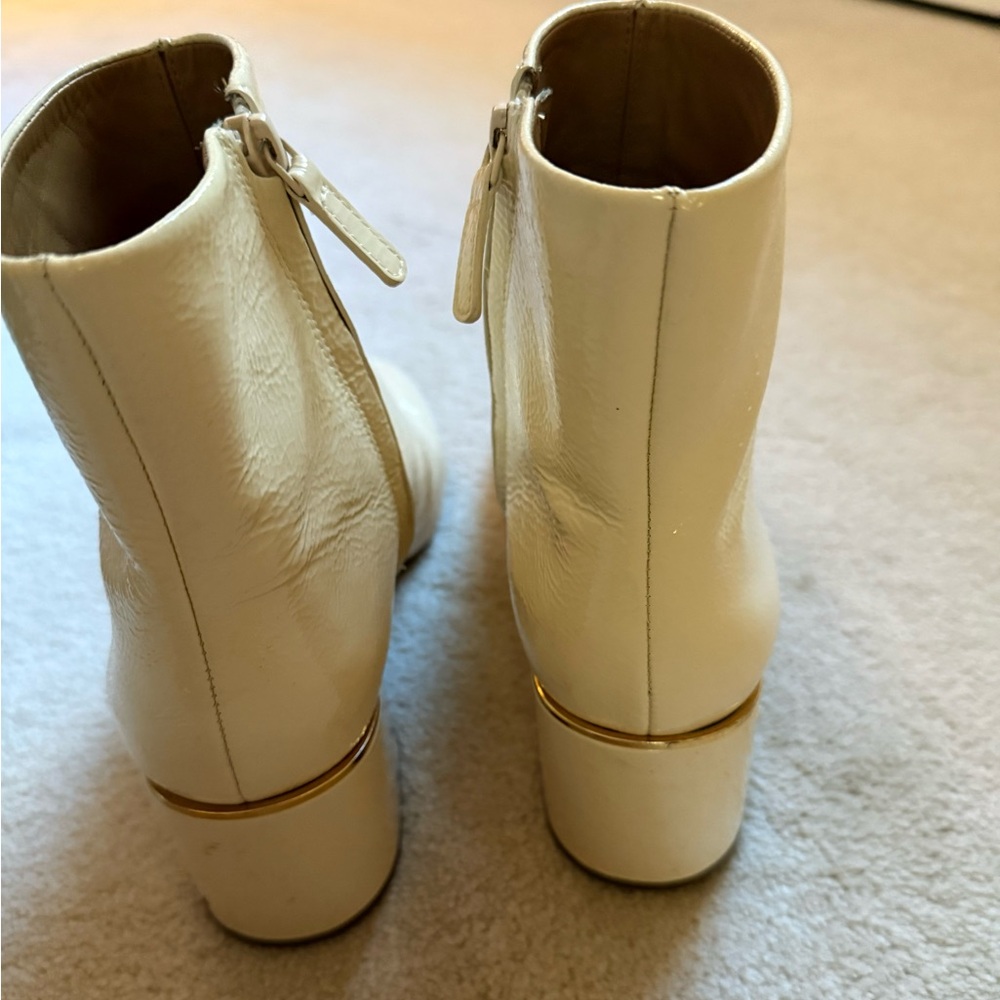 Tory Burch Juliana Off White Patent Leather Boot  size 10.5